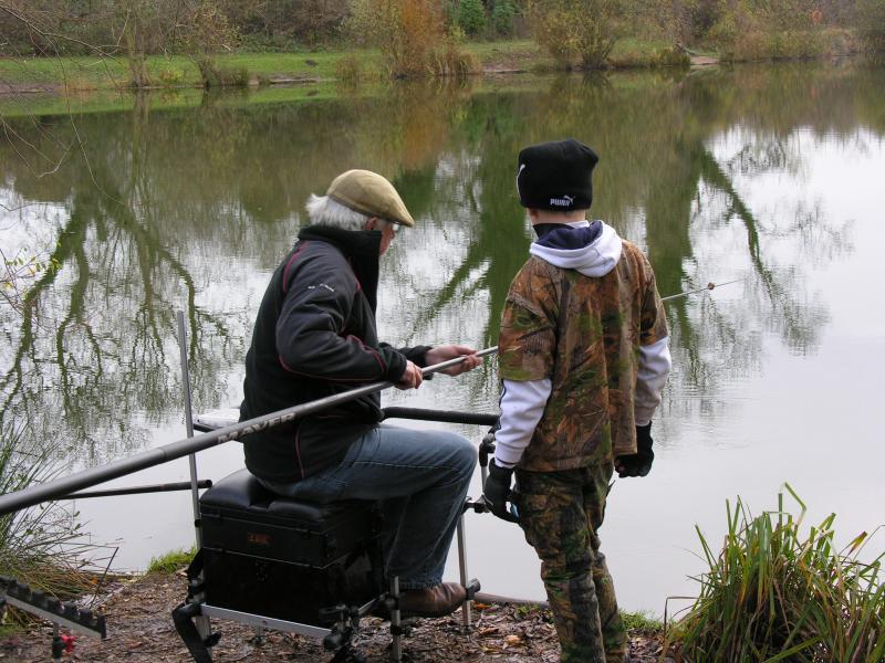 Pole Fishing at Manor Farm (20).jpg